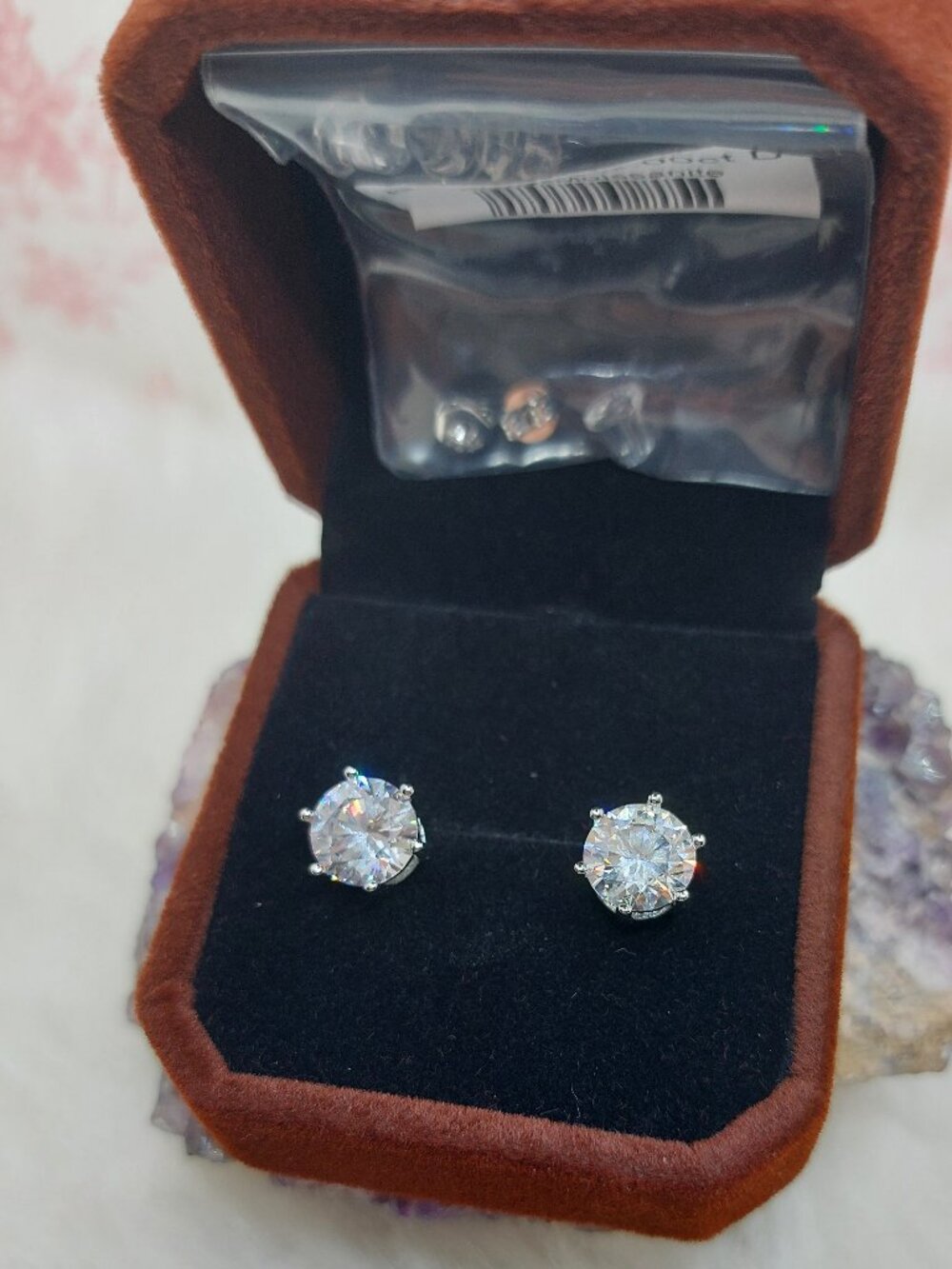 PT950 Platinum Plated Stud Earrings 2-carat Single Round Rhinestone